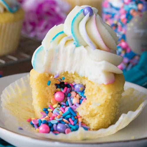 Pinata cupcake